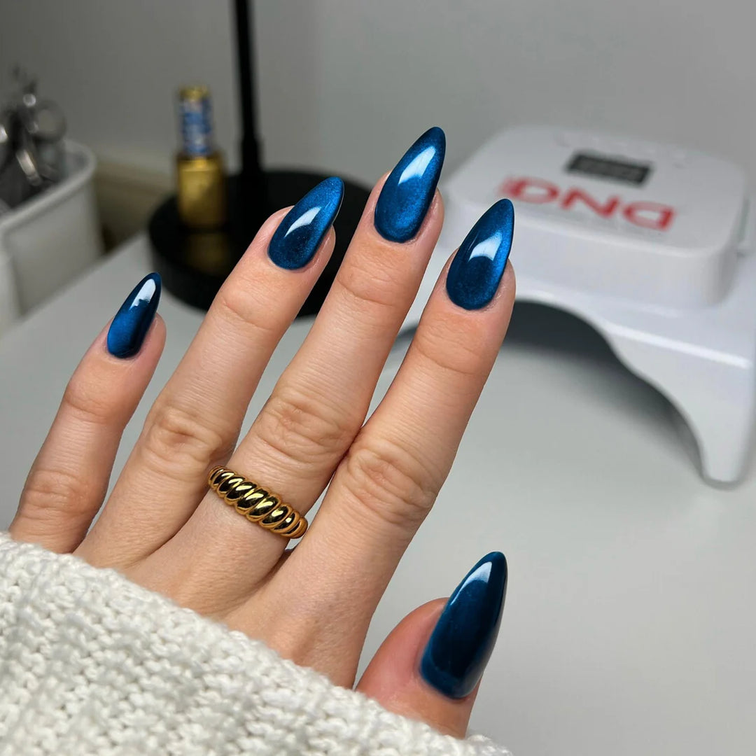 DND 9D Cateye Magnetic Gel Polish - Galaxy Effect - (04)