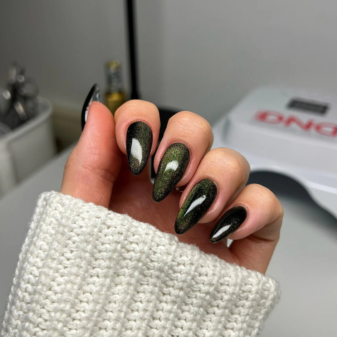 DND 9D Cateye Magnetic Gel Polish - Galaxy Effect - (06)