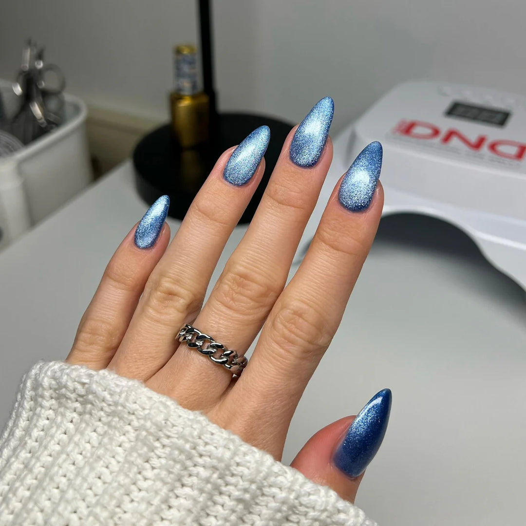 DND 9D Cateye Magnetic Gel Polish - Galaxy Effect - (23)