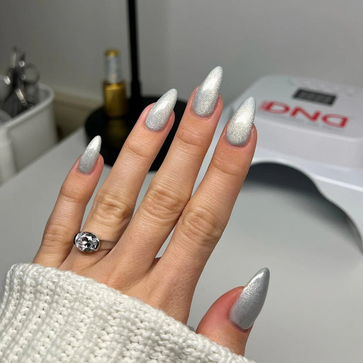 DND 9D Cateye Magnetic Gel Polish - Galaxy Effect - (25)