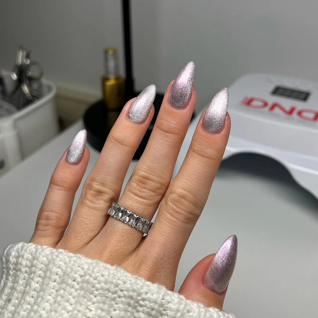DND 9D Cateye Magnetic Gel Polish - Galaxy Effect - (32)