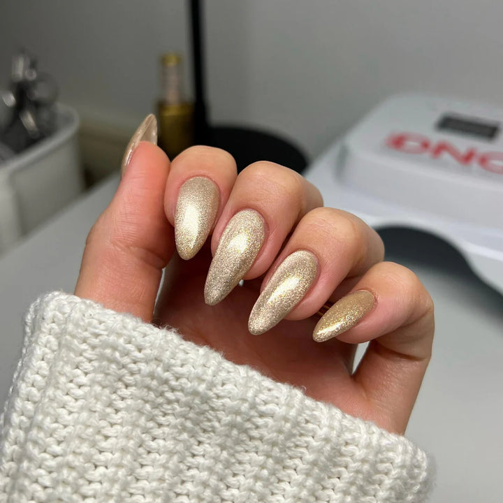 DND 9D Cateye Magnetic Gel Polish - Galaxy Effect - (34)