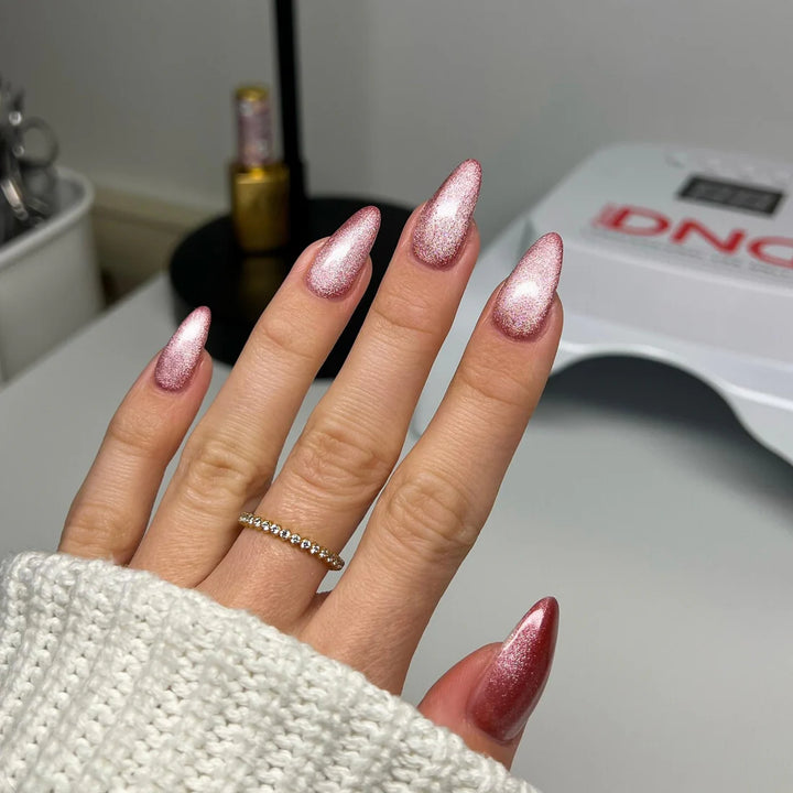 DND 9D Cateye Magnetic Gel Polish - Galaxy Effect - (29)